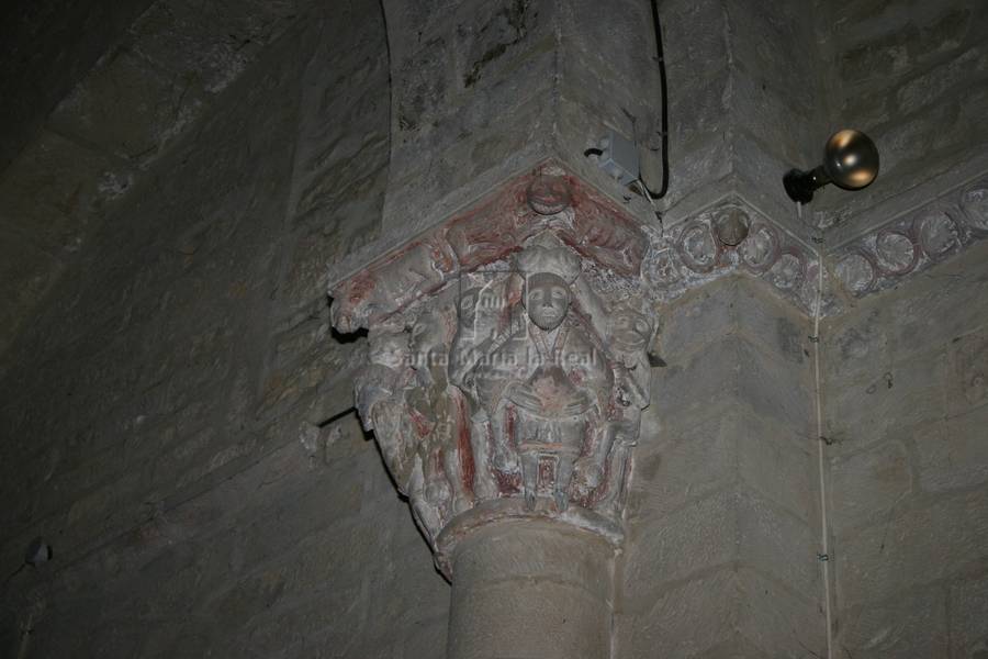 Capitel del arco triunfal. Figurativo