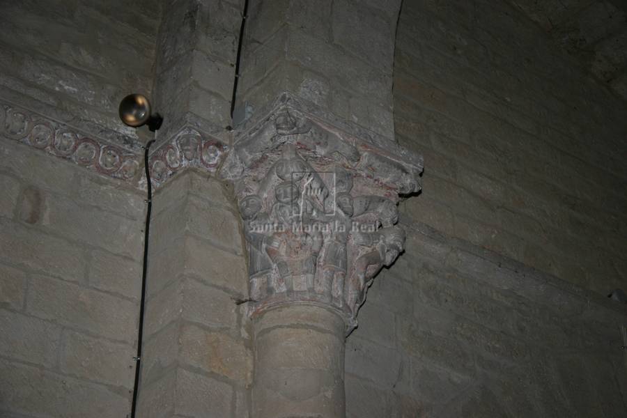 Capitel del arco triunfal. Figurativo