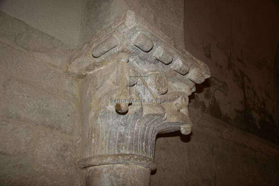 Capitel del interior de la nave