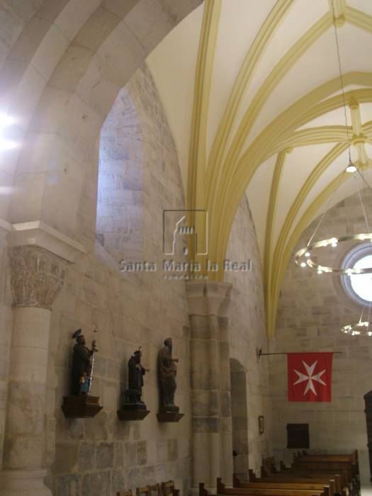 Interior de la cabecera