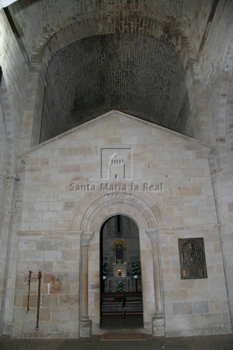 Frente de la capilla interior