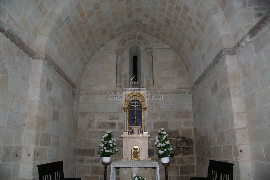 Vista interior de la nave de la capilla interior