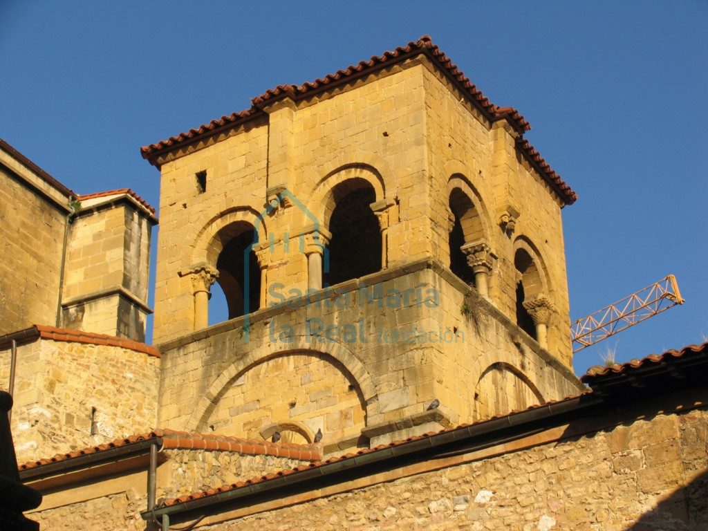 Exterior del lado oeste