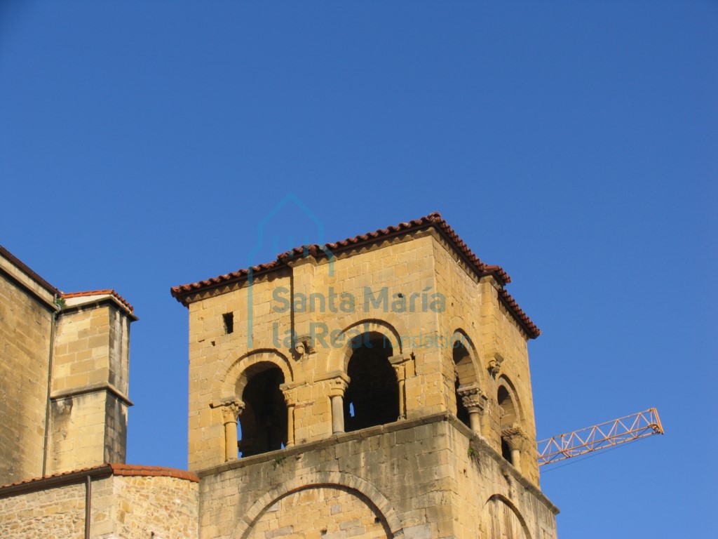 Exterior del lado oeste