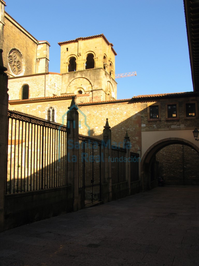 Exterior del lado oeste