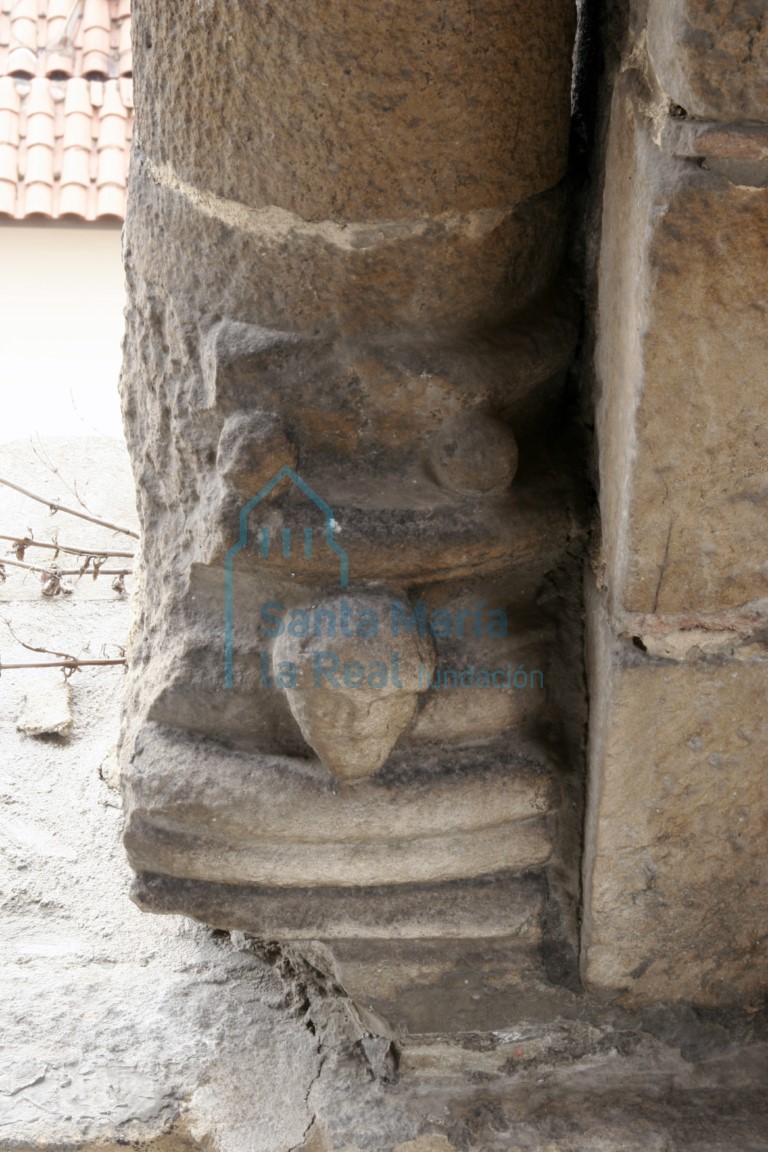Capitel de las arquerías