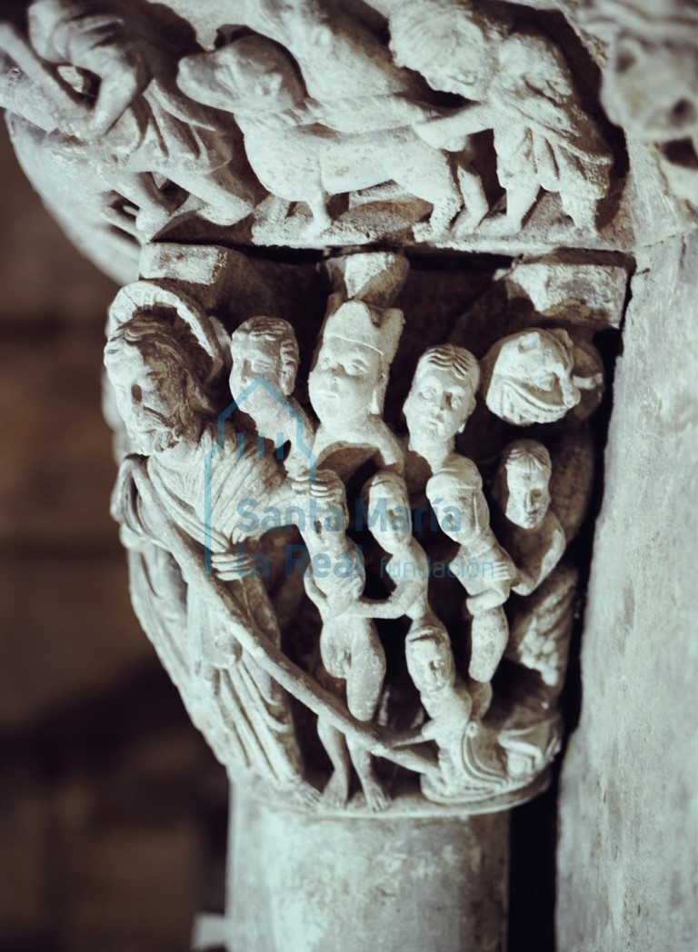 Capitel con la figura de Cristo en la escena de la Anástasis