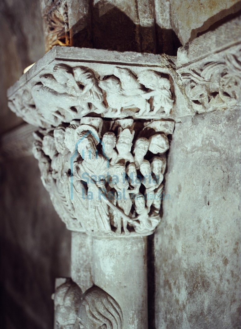 Capitel con la figura de Cristo en la escena de la Anástasis