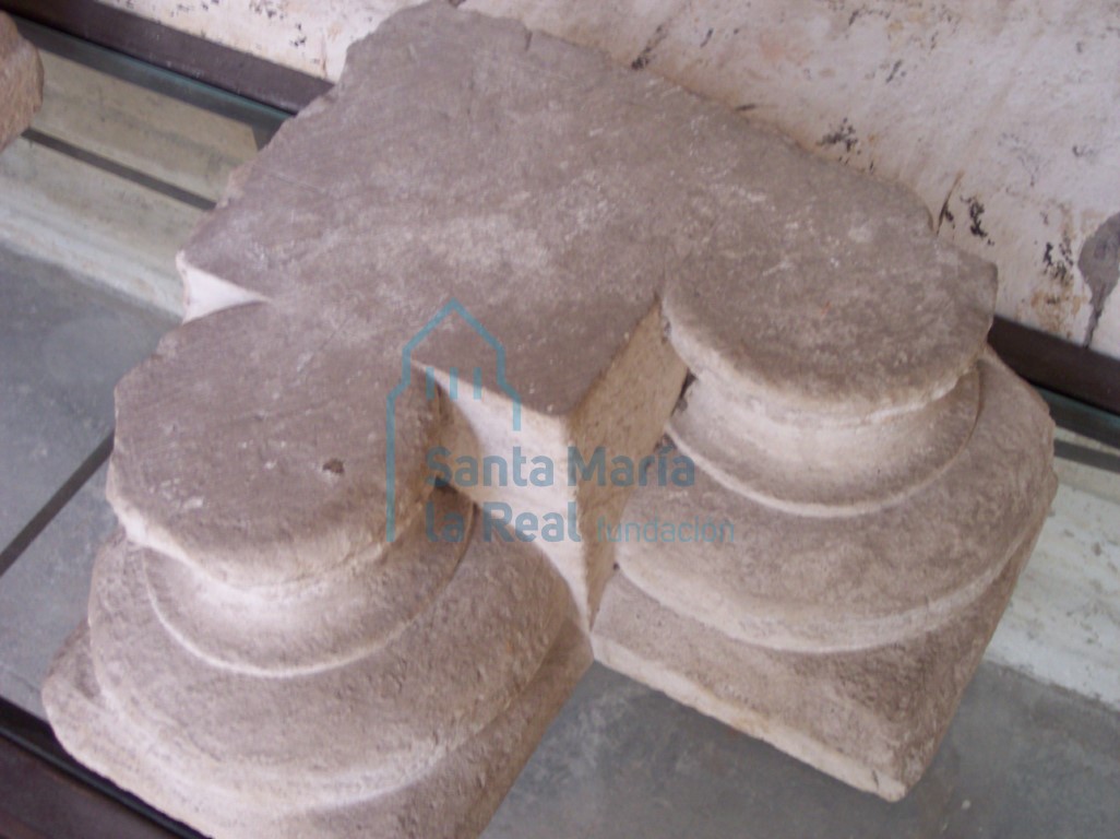 Basa geminada en esquina