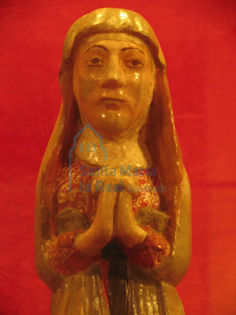 Detalle de la talla de la Virgen Dolorosa (sala 1- vitrina 2)