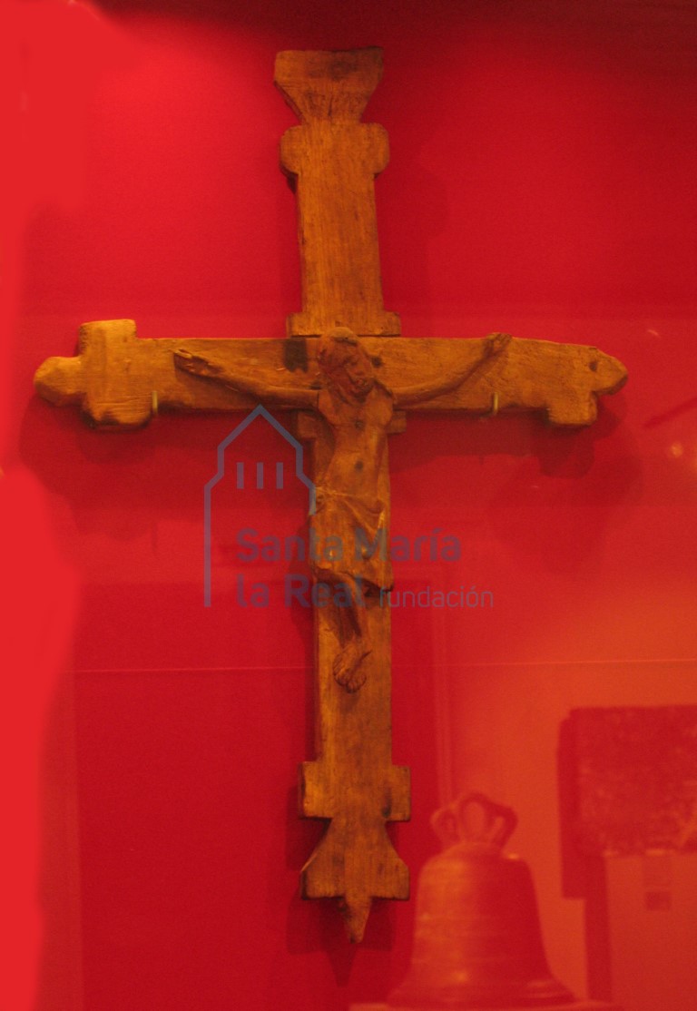 Cruz procesional (sala 1, vitrina 4)
