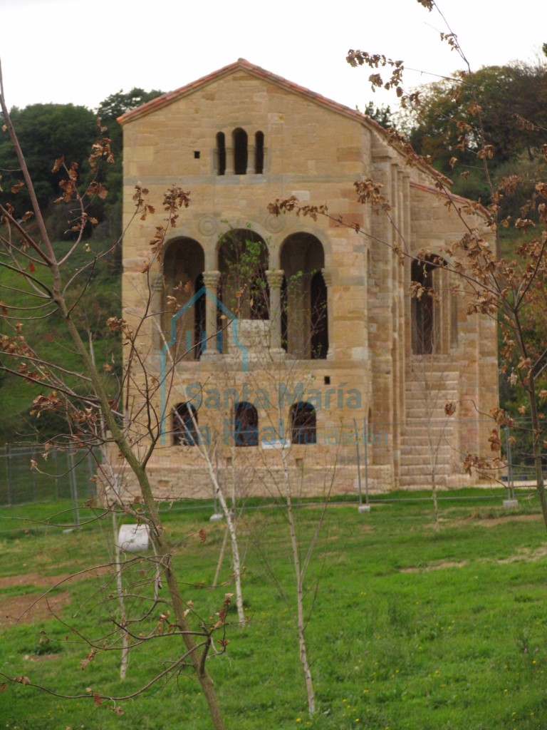 Vista exterior desde el oeste
