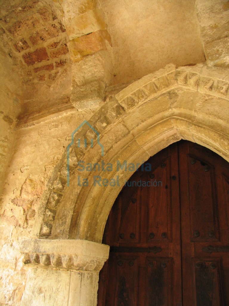 Detalle de la portada norte