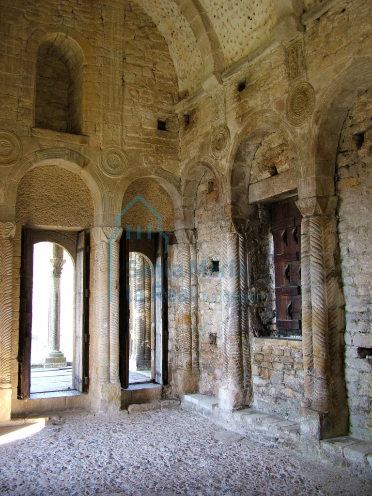 Interior de la iglesia