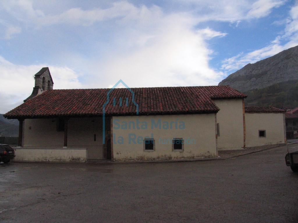 Vista exterior de la fachada meridional