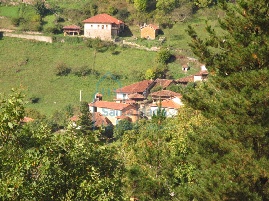 Vista general del pueblo de Bandujo