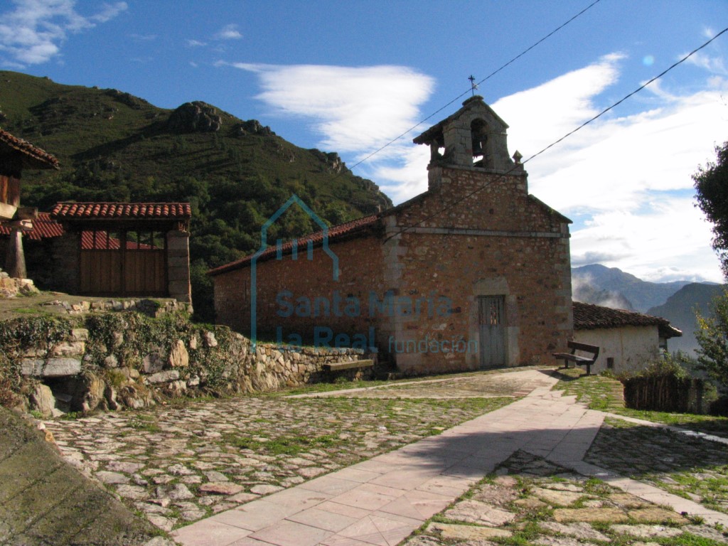 Exterior de la fachada occidental