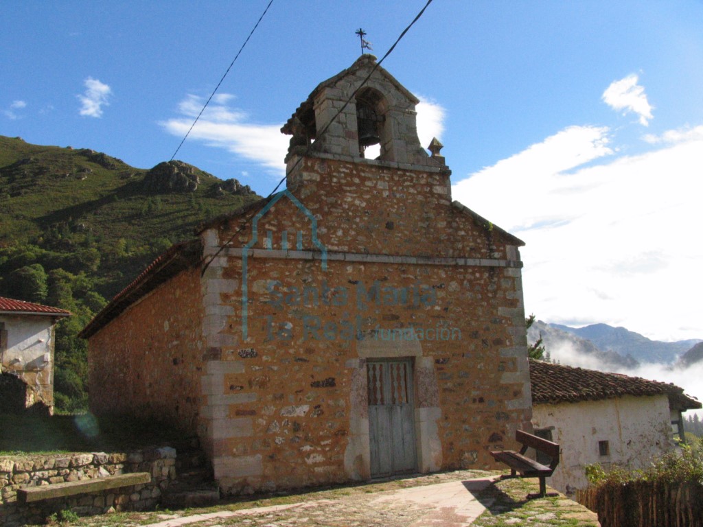 Exterior de la fachada occidental