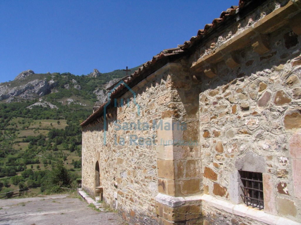 Vista general de la fachada sur