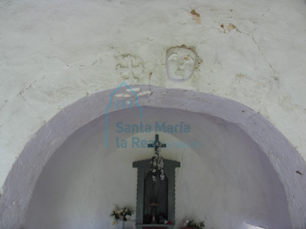 Detalle de la rosca en el arco del triunfo