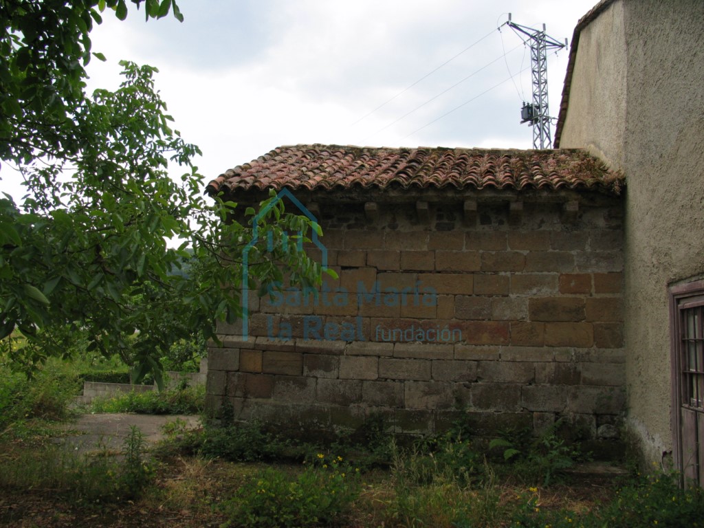 Muro norte de la cabecera