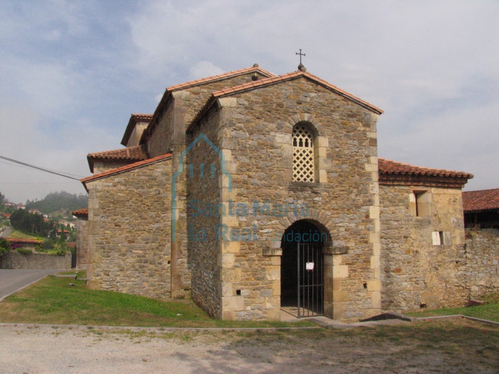 Exterior Exterior