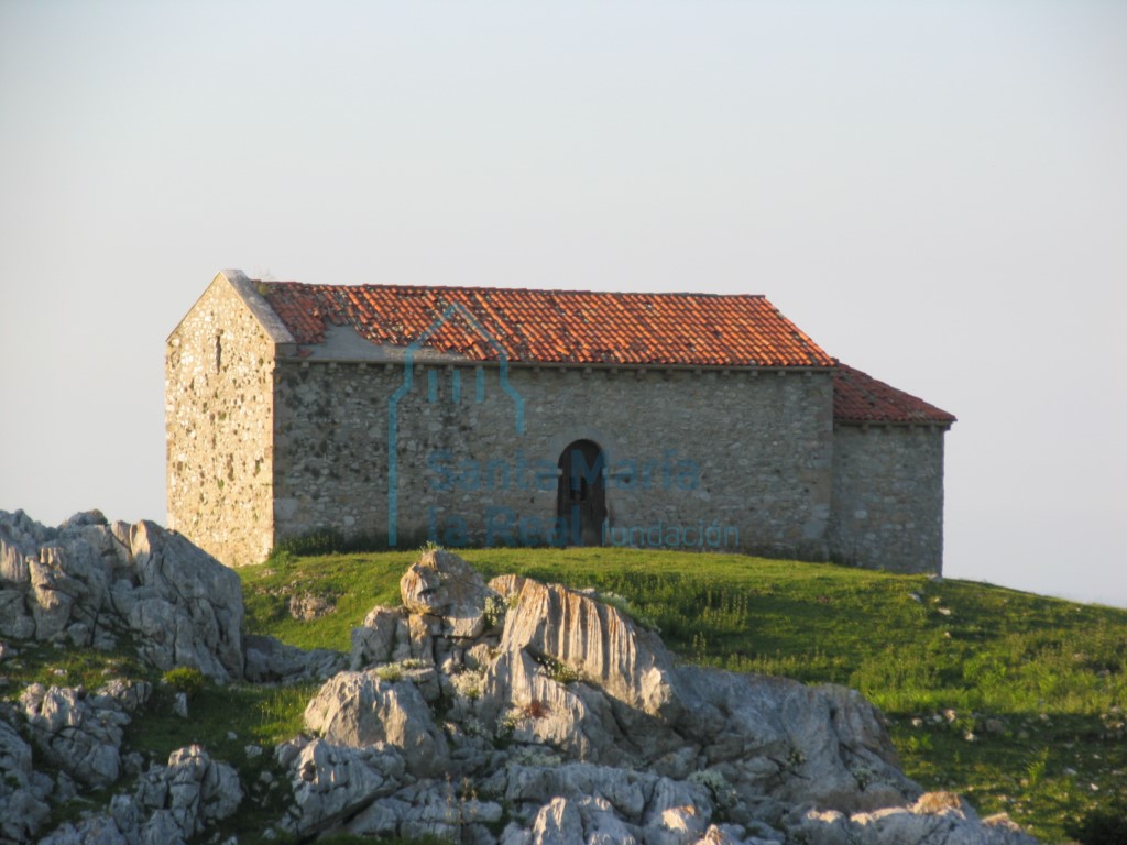 Vista de la capilla desde el sur
