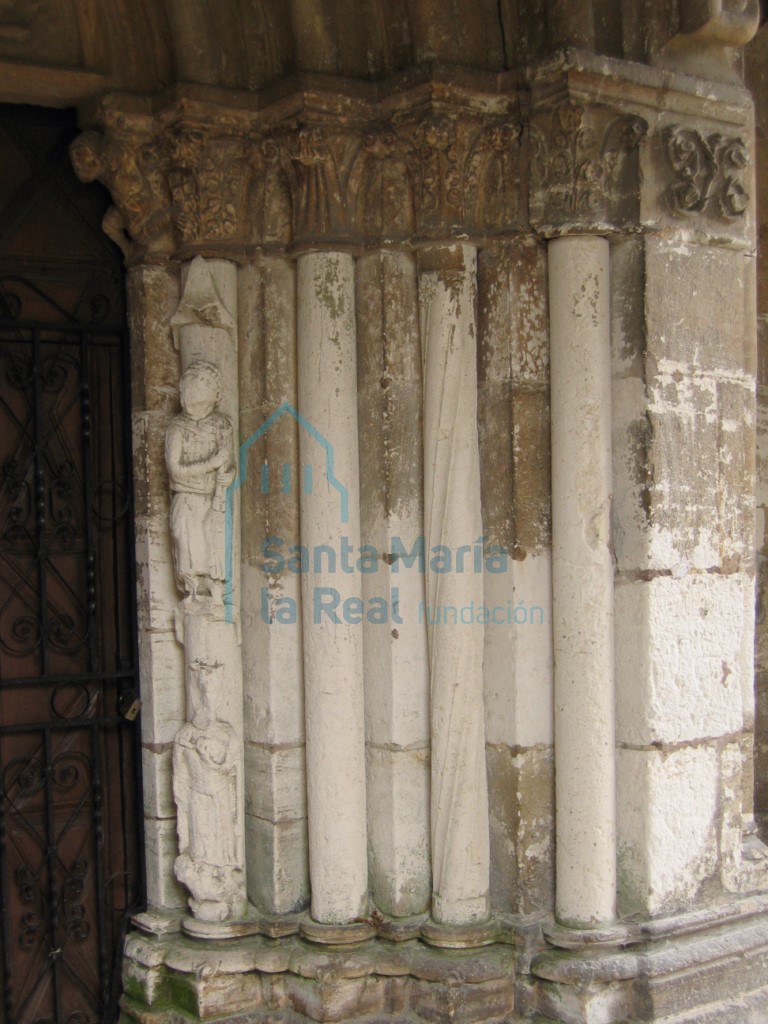 Detalle de la portada occidental