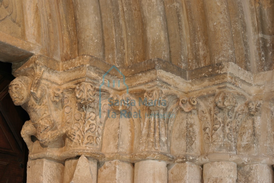 Capiteles de la portada occidental