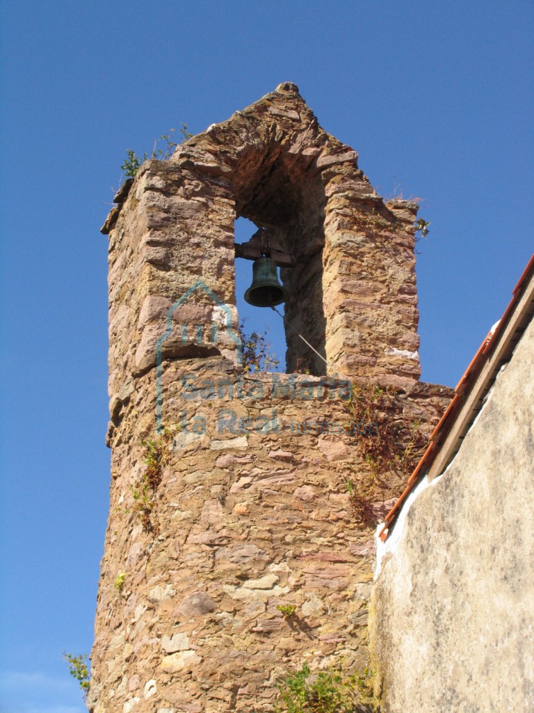 Detalle de la espadaña