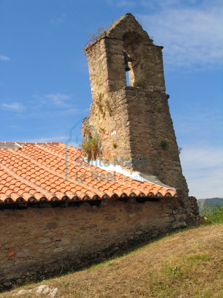 Torre campanario
