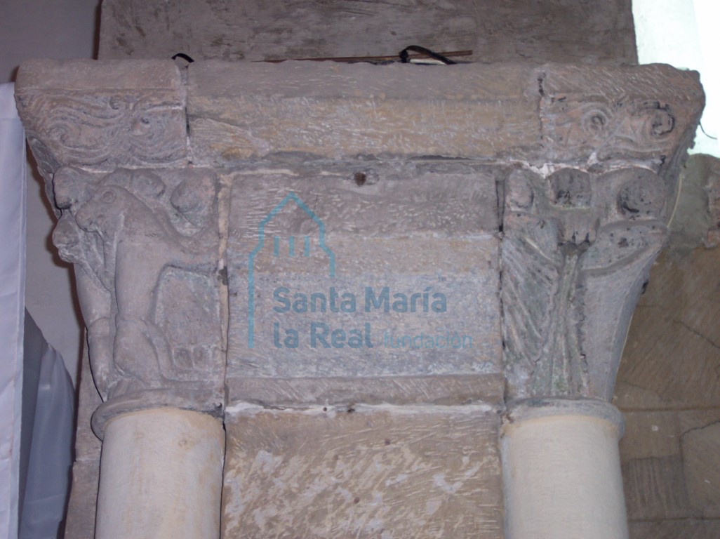 Jamba izquierda del arco triunfal