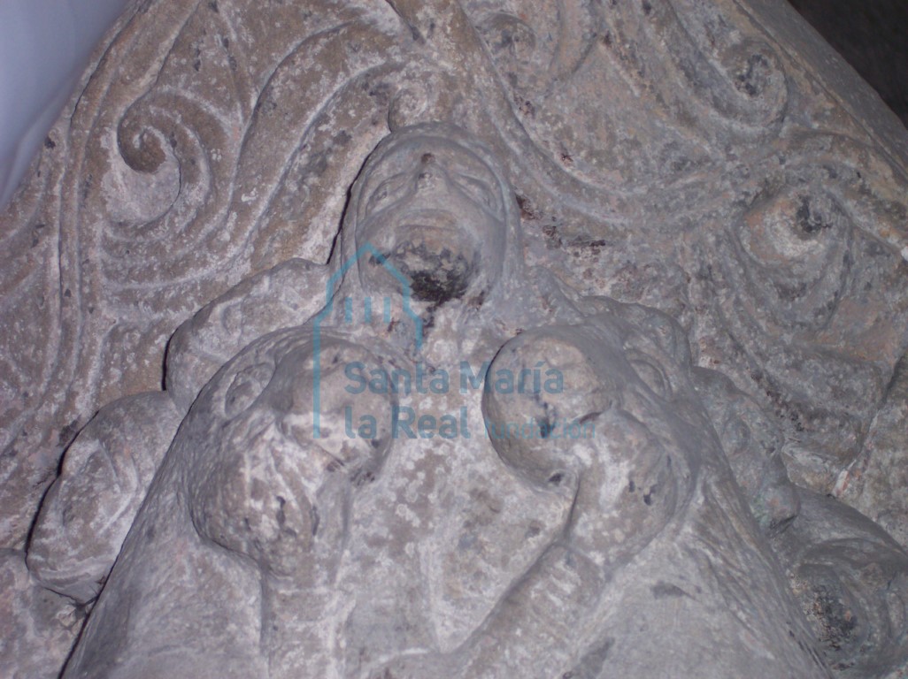 Capitel del arco triunfal