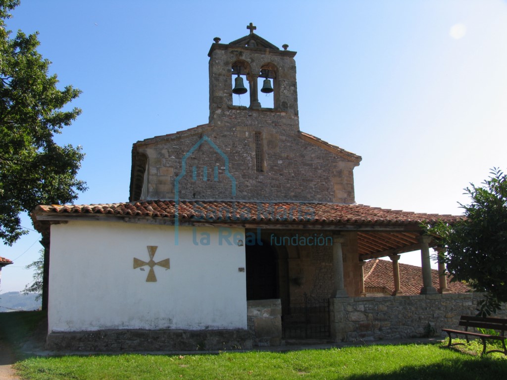 Exterior de la fachada occidental
