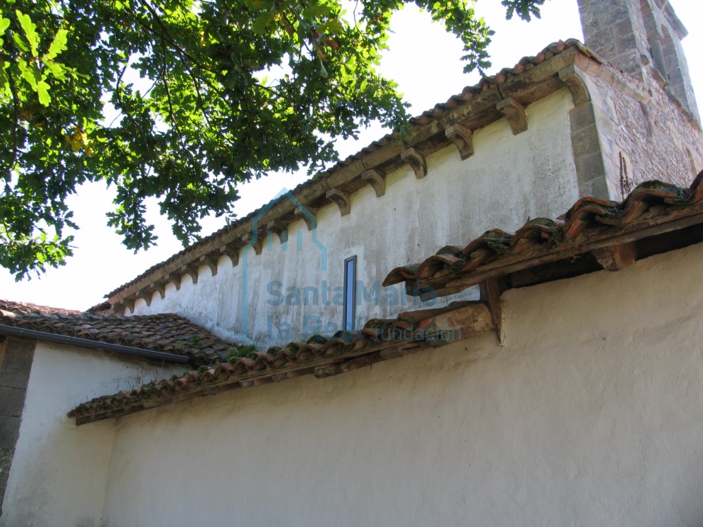 Canecillos de la fachada septentrional