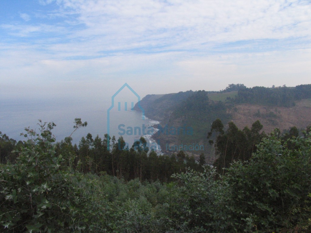 Panorámica del entorno de la iglesia desde la cabecera