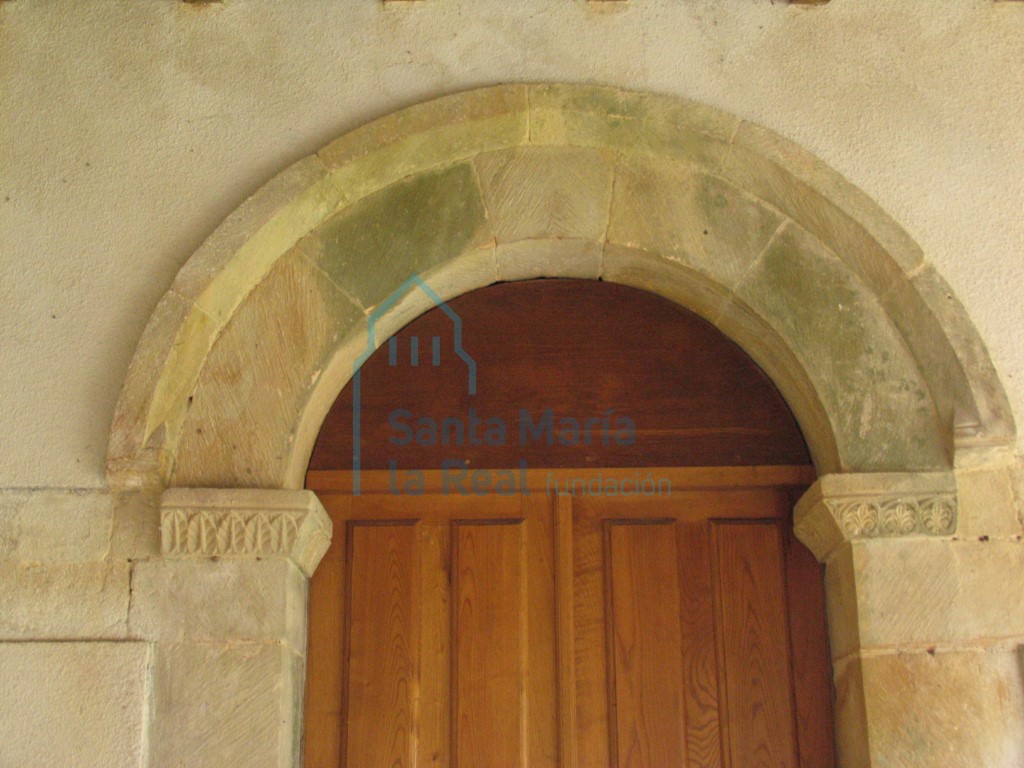 Detalle de la rosca de la portada occidental