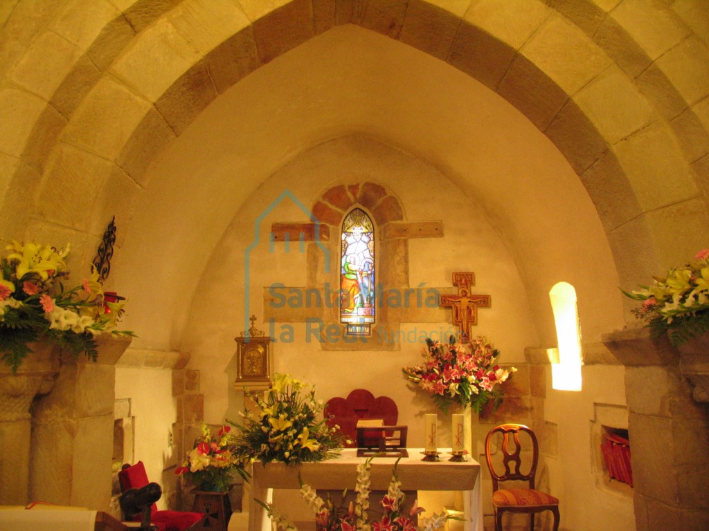 Interior de la cabecera