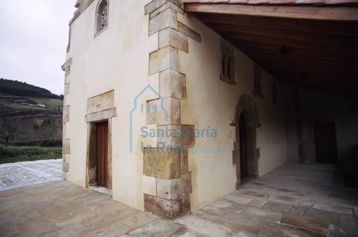 Vista exterior del hastial