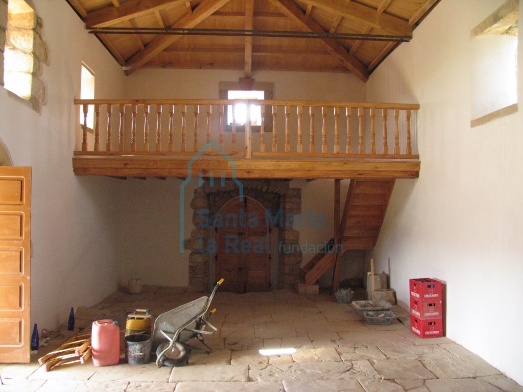 Interior desde la cabecera