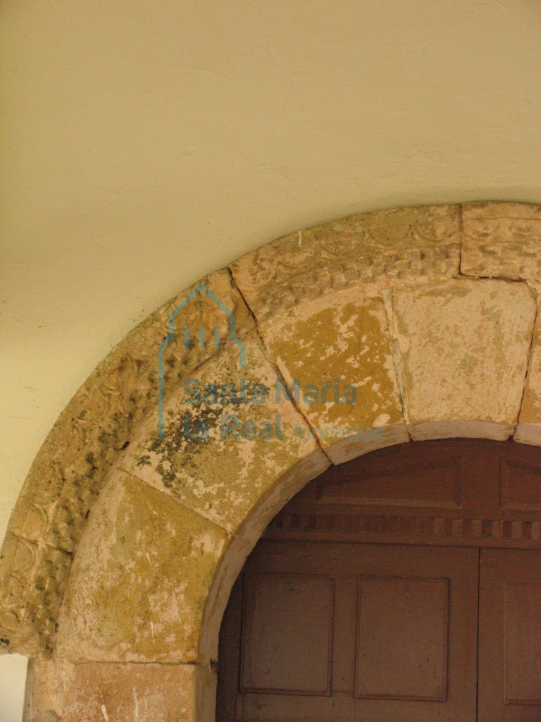 Portada meridional. Detalle de la rosca