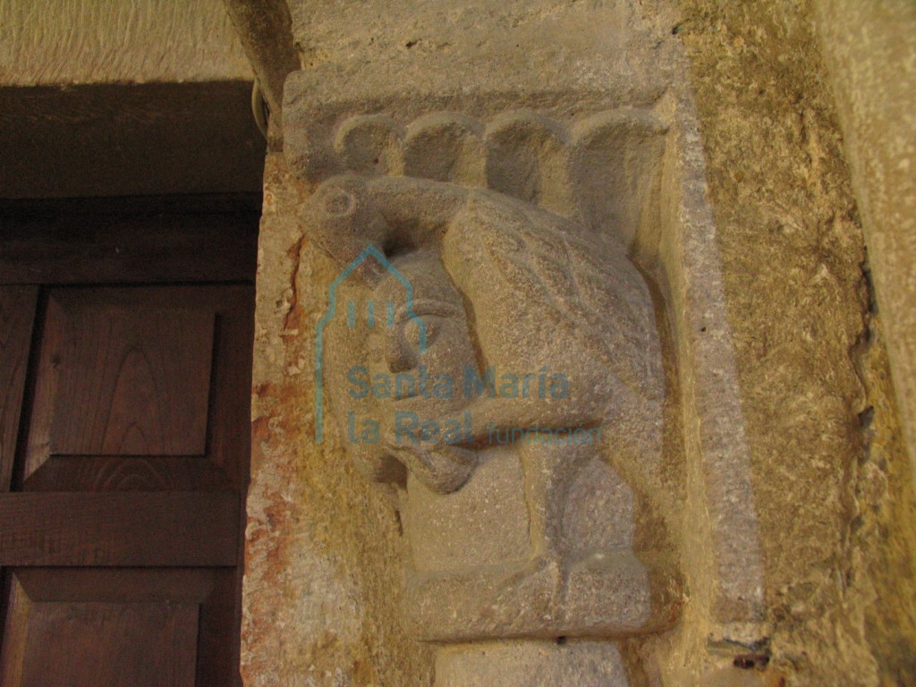 Capitel de la arquería presbiterial, lado norte