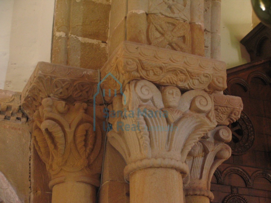 Capiteles del arco triunfal