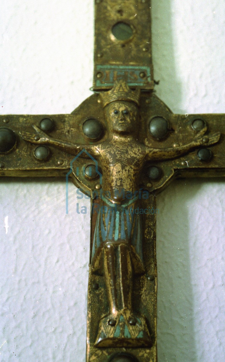 Detalle del reverso de la cruz