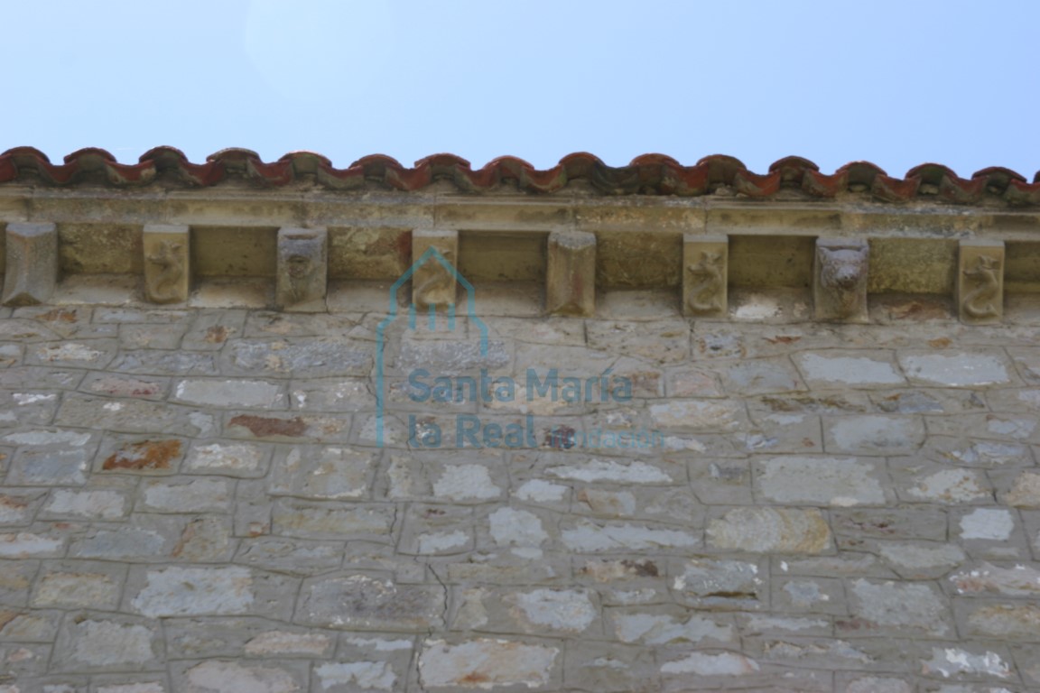 Canecillos del muro