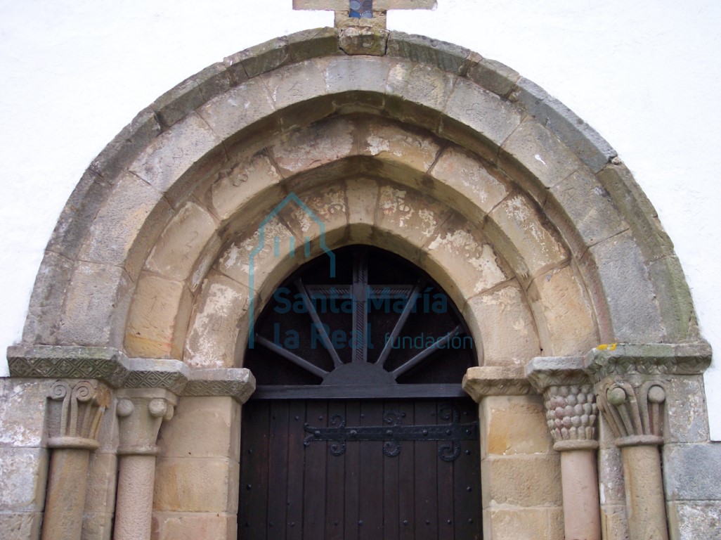 Detalle de la portada occidental