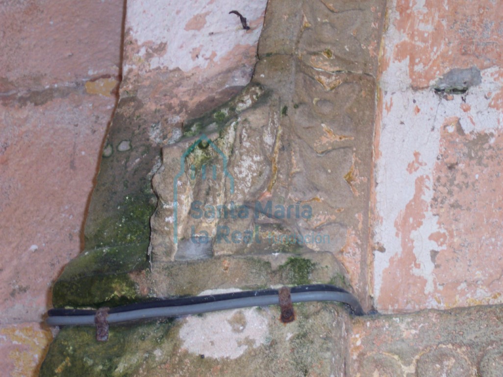 Detalle del lado izquierdo de la portada occidental. León