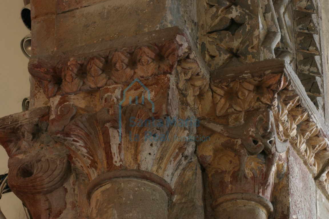 Capiteles del arco triunfal, lado derecho