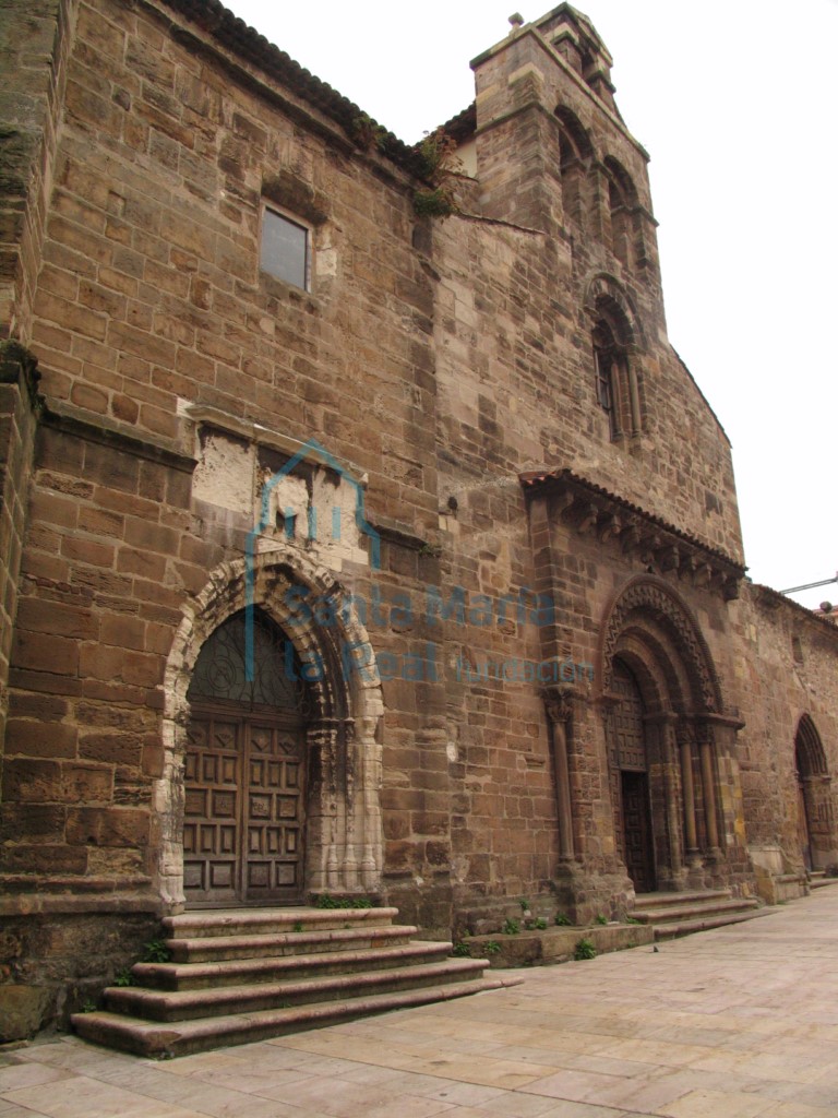 Exterior de la fachada oeste