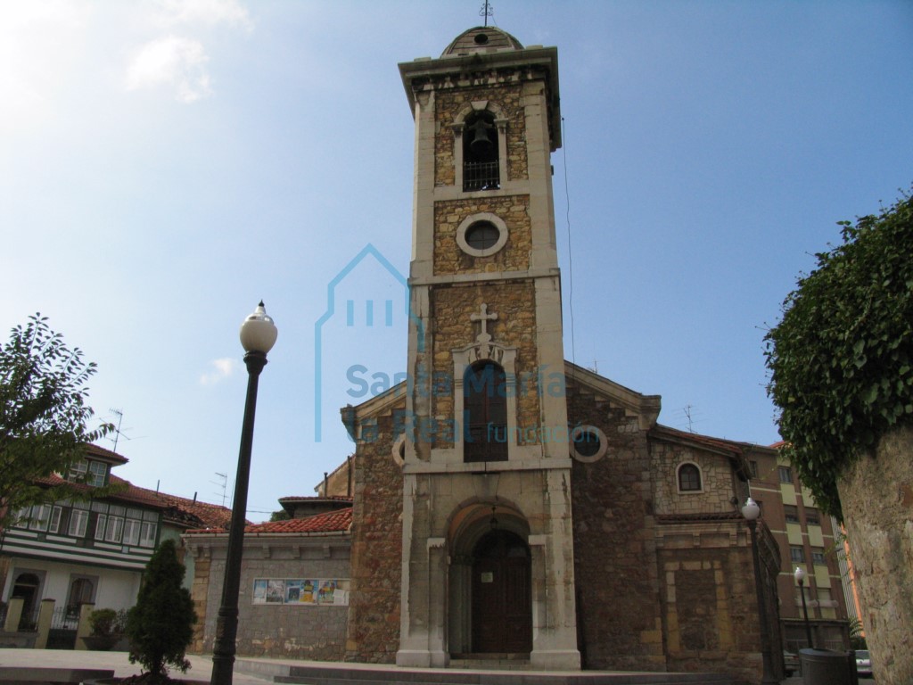 Exterior de la fachada oeste